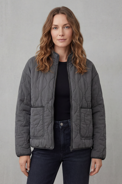 Cavelline | High Neck Wave Quilted Zip Up Jacket