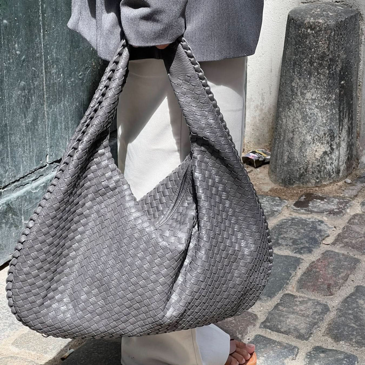 Ivie Shoulder Bag