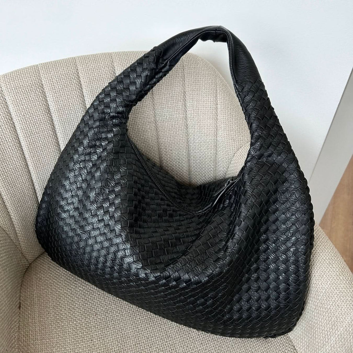 Ivie Shoulder Bag