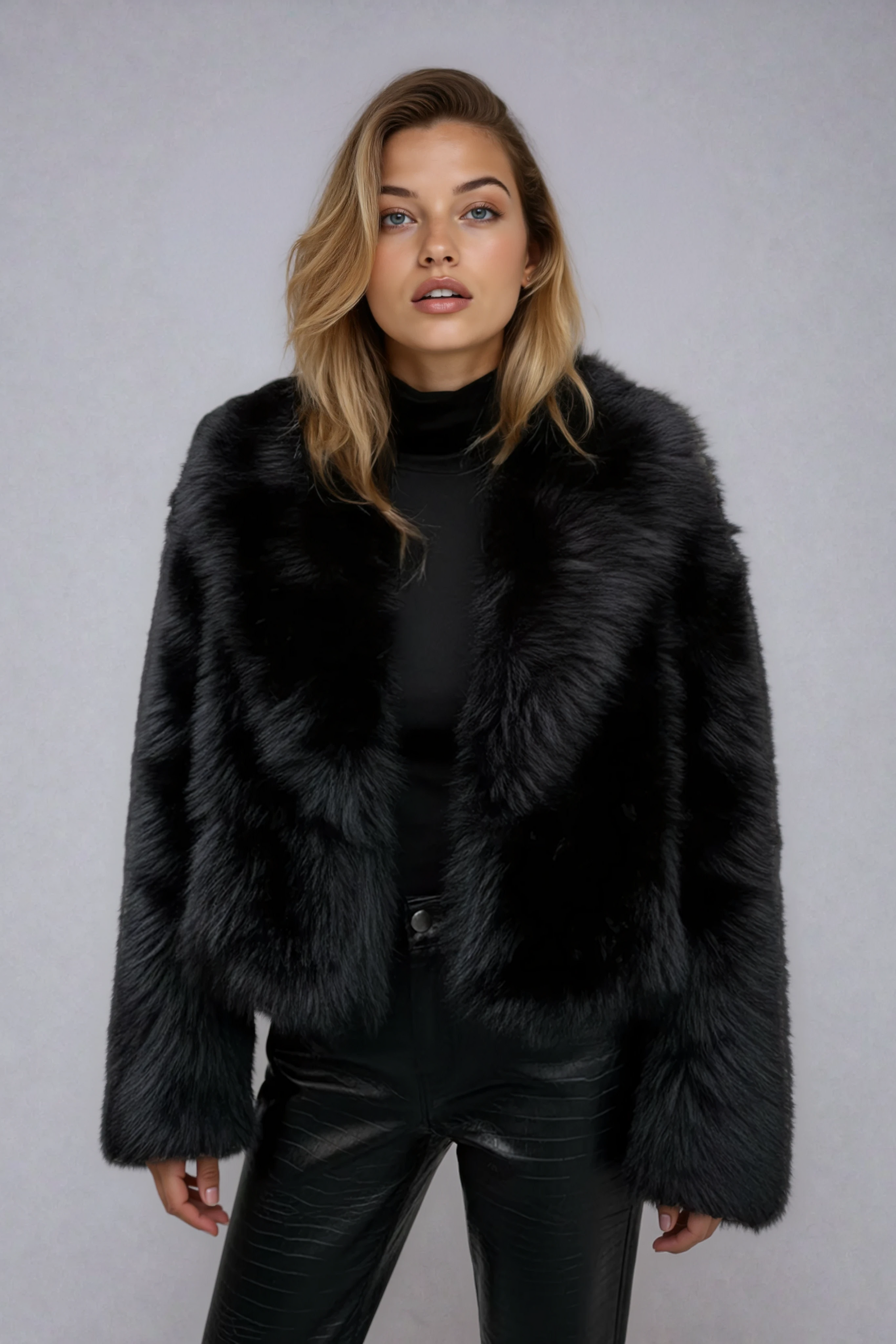 Laura | Faux Fur Oversized Cropped Jacket