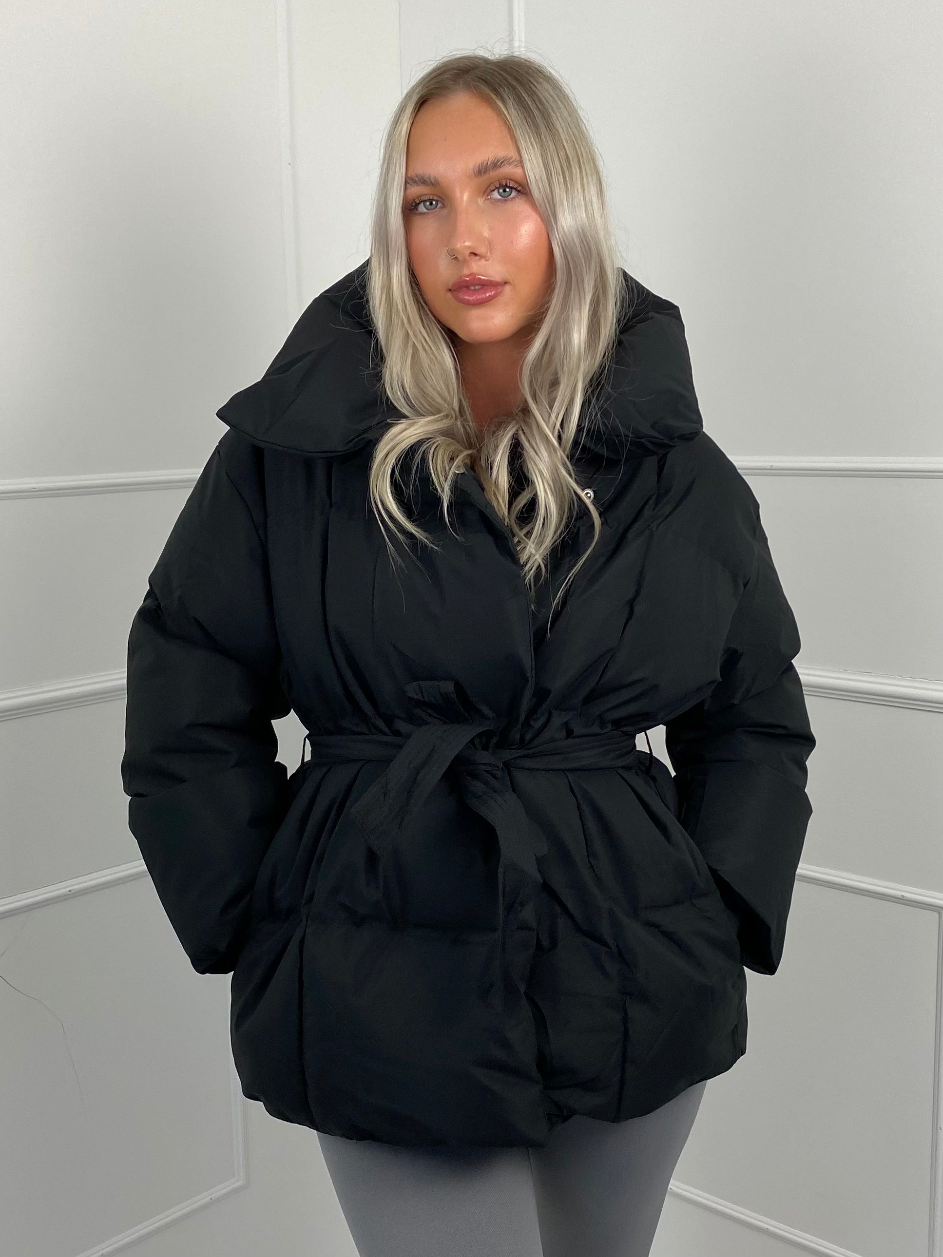 Molly | Short Belted Puffer Jacket